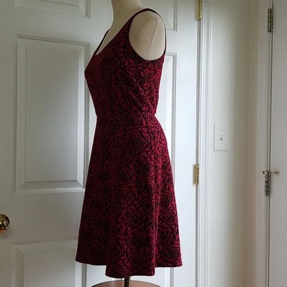 Dress Charming Charlie Sleeveless Tank Red Black Floral Women's WOMAN'S Small - Picture 5 of 10